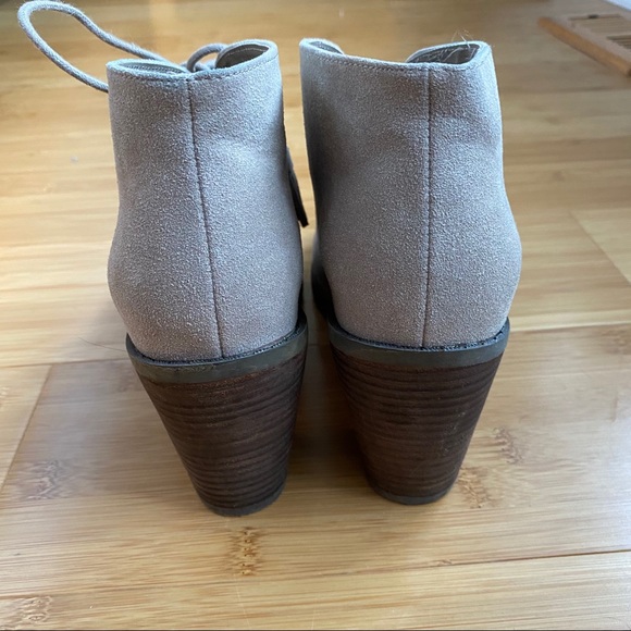 Restricted ankle booties size 9 - Picture 4 of 4